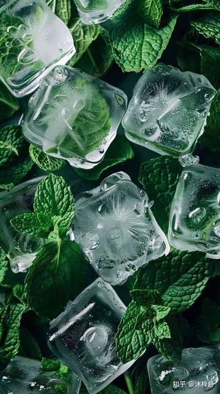 Menthol crystals / Ментол кристаллическое вещество